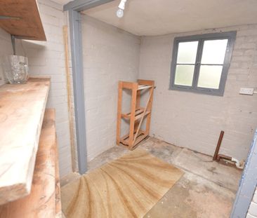 Chudleigh Road, Exeter, Devon, EX2 - Photo 2