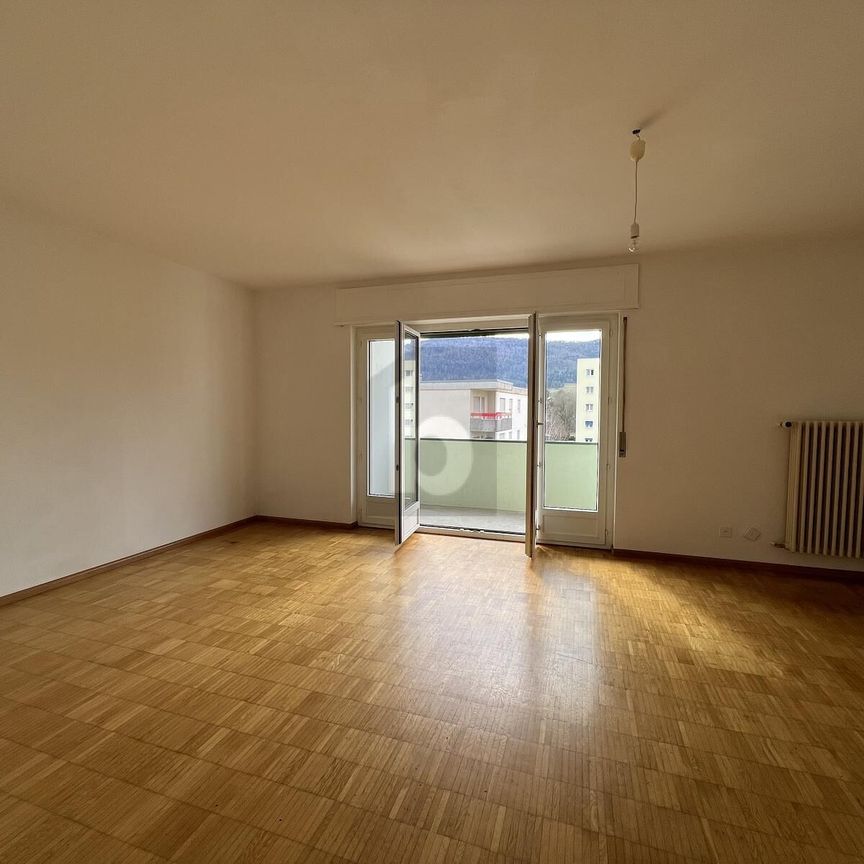 SPACIEUX ET LUMINEUX AVEC VUE ! - Foto 1