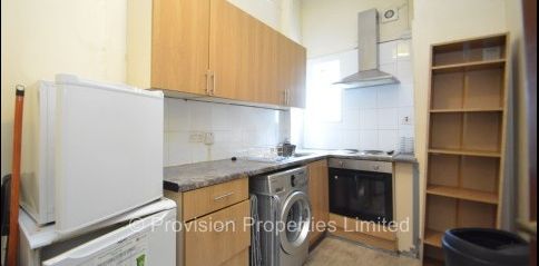 1 Bedroom Flat, Hyde Park, Leeds - Photo 2