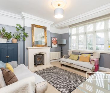 4 bedroom semi-detached house to rent - Photo 4