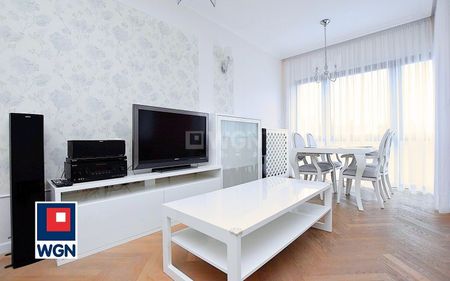 Mieszkanie na wynajem Inowrocław - * Apartament w bloku z windą i miejscem w hali garażowej przy Solankach * - Zdjęcie 4