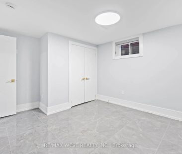 38 Larchmere Avenue #Basement - Photo 2