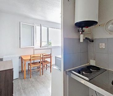 Location Appartement 1 pièce 17m² AGEN 47000 - Photo 3