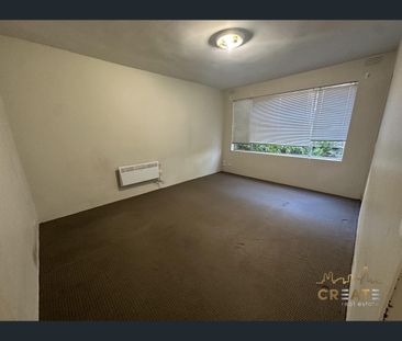 5/32 Edgar Street, Kingsville, Vic 3012 - Photo 2