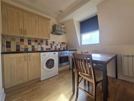 Battersea High Street, Battersea, SW11 - Photo 4