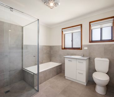 Comfortable Family Home in West Wodonga - 27 Campbell Street - Photo 1