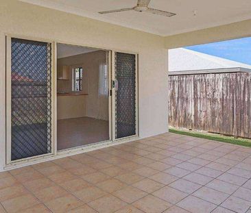 Lovely Renovated House in Forest Gardens - Photo 1