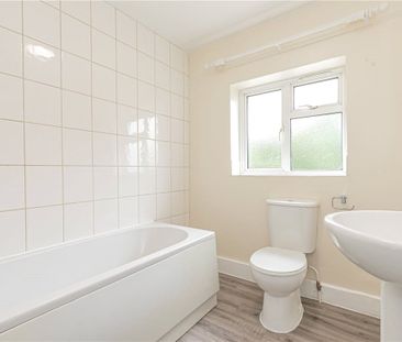 A 3 bedroom semi-detached house situated in a semi-rural location w... - Photo 6