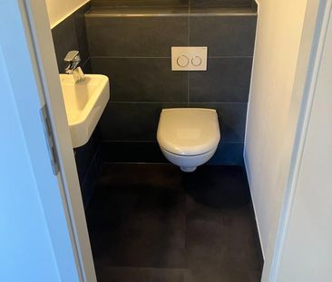 Lichtdurchflutete 2,5 Zimmer-Wohnung mit Süd-Dachterrasse - Photo 1