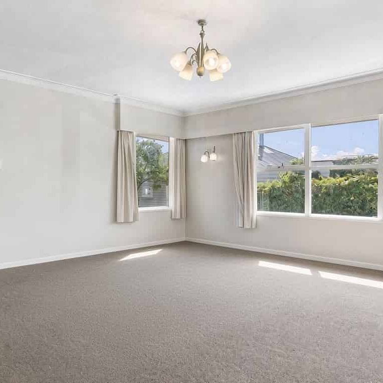 Charming 2-Bedroom Unit in Remuera - Photo 1