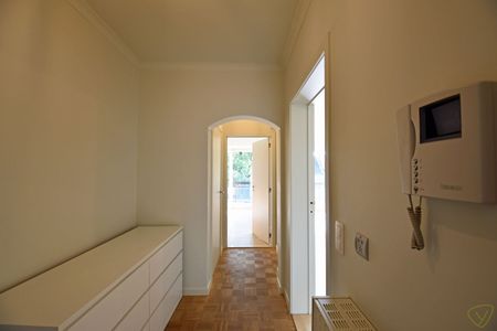 Instapklaar appartement te huur nabij de Markt van Eeklo! - Photo 2