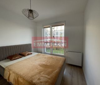 Miejsce p. i komórka w cenie, Tramwaj, - Фото 1