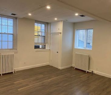 Bright & Spacious 3+ bedroom on Bloor subway line. - Photo 4