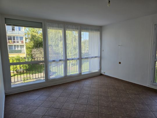 Location Appartement 3 pièces 61m² YERRES 91330 - Photo 1