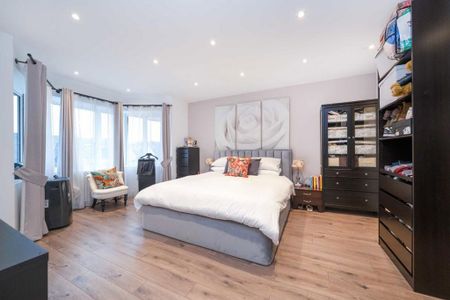 5 bedroom detached house to rent - Photo 4