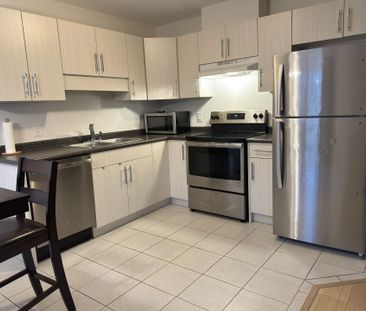 For Lease - 218 Heron Street, Welland, Ontario - Photo 1