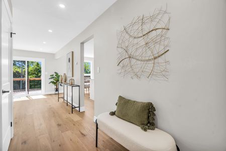 For Lease - 8 Chadwick Avenue, Guelph, Ontario - Photo 2