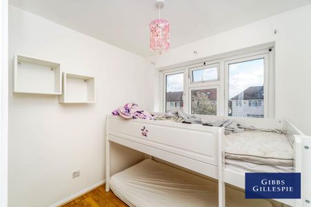 3 bedroom detached house to rent - Photo 3