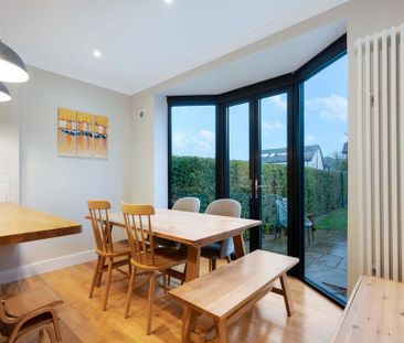 4 bedroom semi-detached house to rent - Photo 4