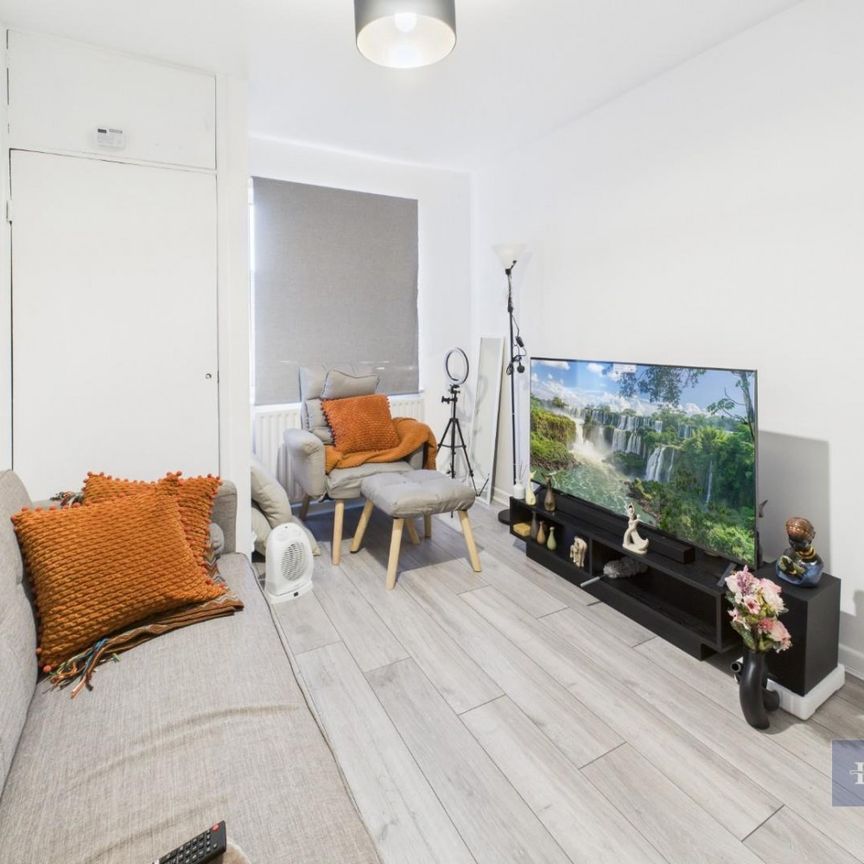 5 bedroom House To Let - Photo 1