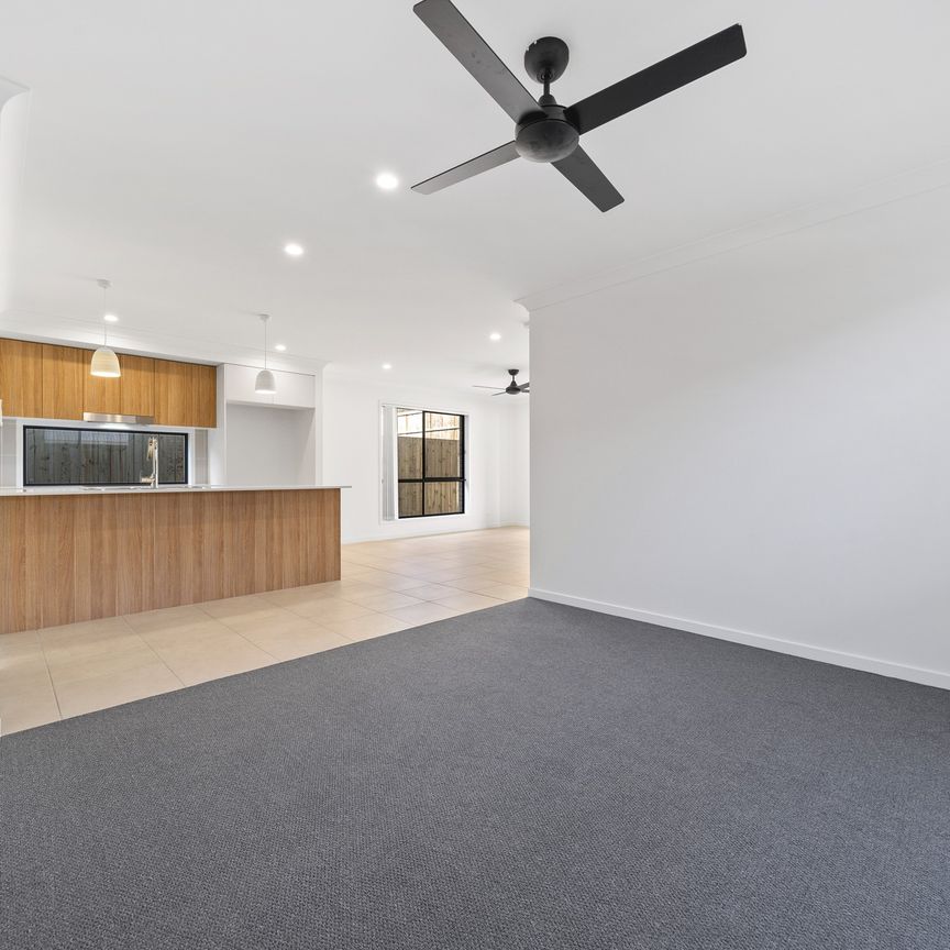 Parkside Family Home with 2 Living Areas, Solar Savings & Walk to Schools and Gym - Photo 1