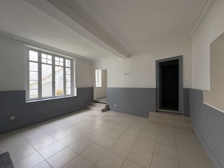Location Appartement 3 pièces 78m² CASTELNAUDARY 11400 - Photo 4