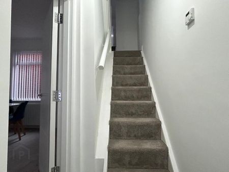 29 Brookland Street, Belfast, BT9 7FZ - Photo 2