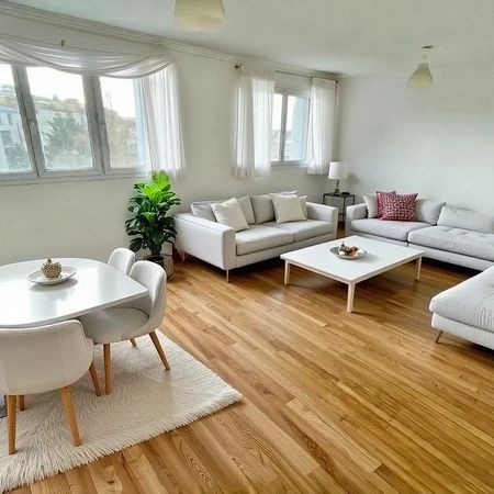 A LOUER - T3 TRAVERSANT et LUMINEUX QUARTIER SAINT DONATIEN - Photo 3