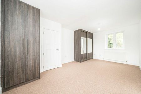 Kavsan Place, Cranford, TW5 - Photo 3