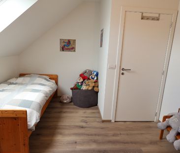 Recente halfopen woning met 3 slaapkamers - Foto 3