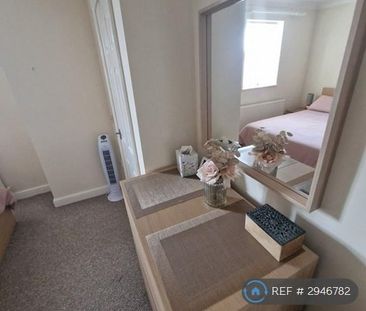 3 bedroom terraced house to rent - Photo 5
