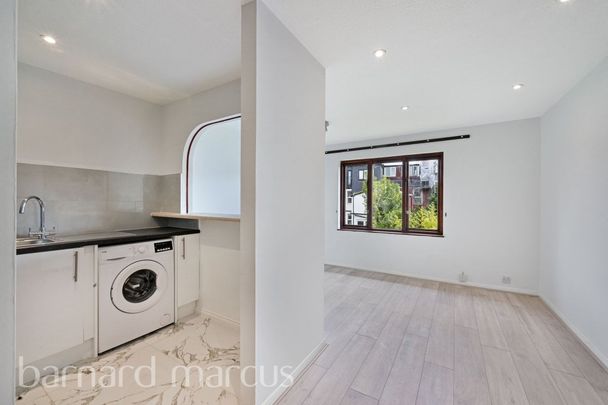 Brocklesby Road, LONDON - Photo 1