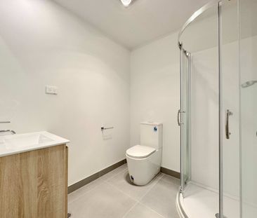 Executive Townhouse with Modern Design and Great Location - Photo 5