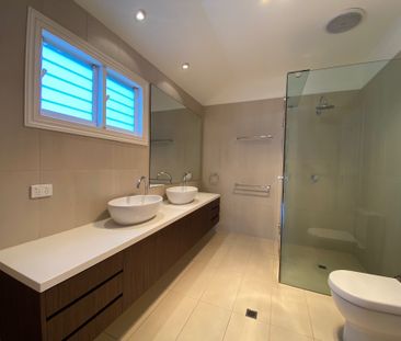 23 Churchill Grove, Hawthorn - Photo 1