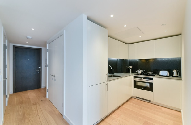 Landmark Pinnacle Marsh Wall, London - Photo 1