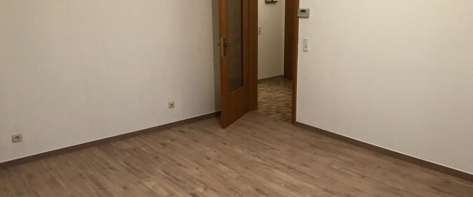 Renovierte 2-Zimmer-Wohnung im 1. OG in Wuppertal-Ronsdorf - Foto 1
