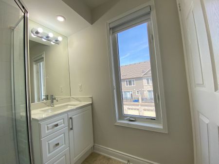 For Lease - 5650 Winston Churchill Boulevard Unit# 54, Mississauga, Ontario - Photo 2