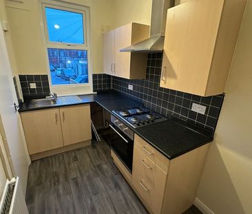 2 Bed Terraced House, Woodlea Mount, LS11 - Photo 5