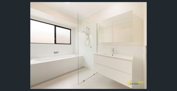 Impressive Large Home in Popular Estate!! - Photo 1