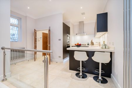 Kensington Court, Kensington, W8, London - Photo 5