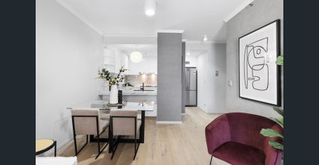 Stunning Three Bedroom Unfurnished Apartment in Ideal Mid City Location. - Photo 3