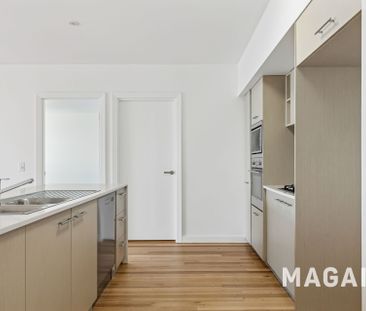 WOW what a location to live - Photo 3