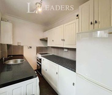 Old Road, Clacton-on-sea, Essex, CO15 - Photo 3