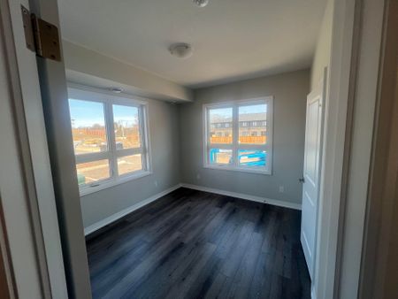 For Lease - 6705 Cropp Street Unit# 44, Niagara Falls, Ontario - Photo 4