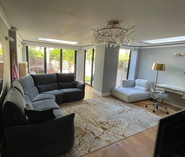 4 Bed Terraced House, Red Post Hill, SE24 - Photo 2