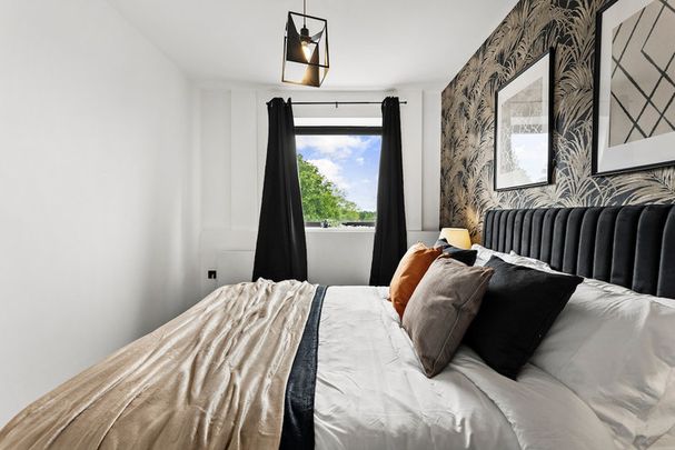 Fishers Lane - Photo 1