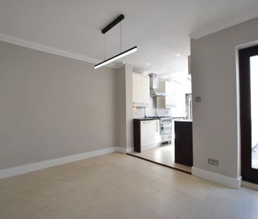 3 bedroom detached house to rent - Photo 6