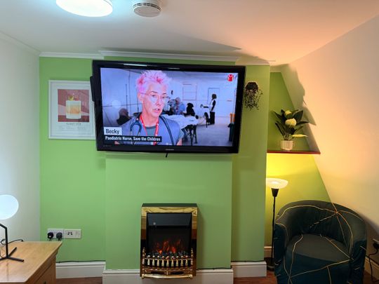 Room in a Shared Flat, Dean Street, W1D - Photo 1