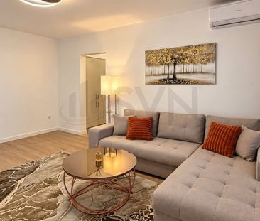 Apartament 3 camere I Prima I Vedere Mixta I Complet mobilat - Fotografie 2