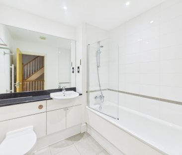 North Close, Beaconsfield, Buckinghamshire,HP9 - Photo 3